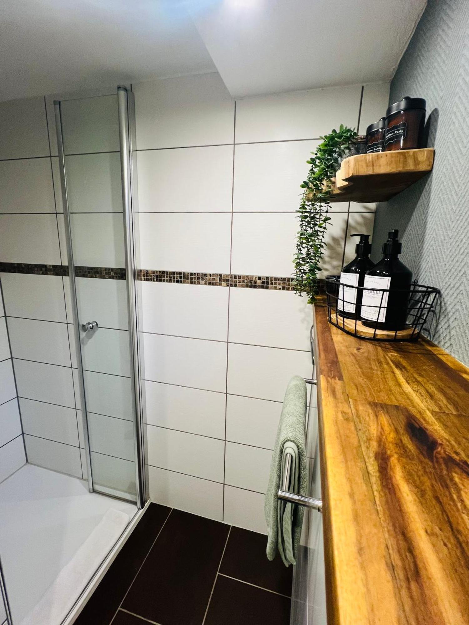 Ferienwohnung Palatina Heuchelheim-Klingen Luaran gambar