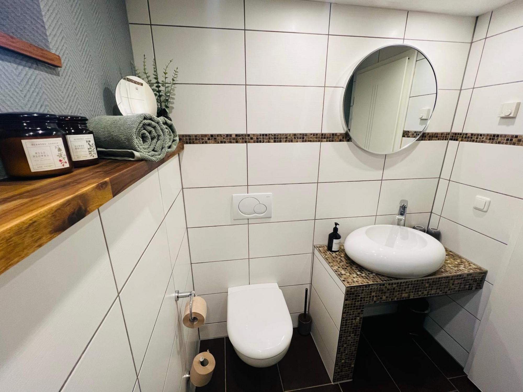 Ferienwohnung Palatina Heuchelheim-Klingen Luaran gambar