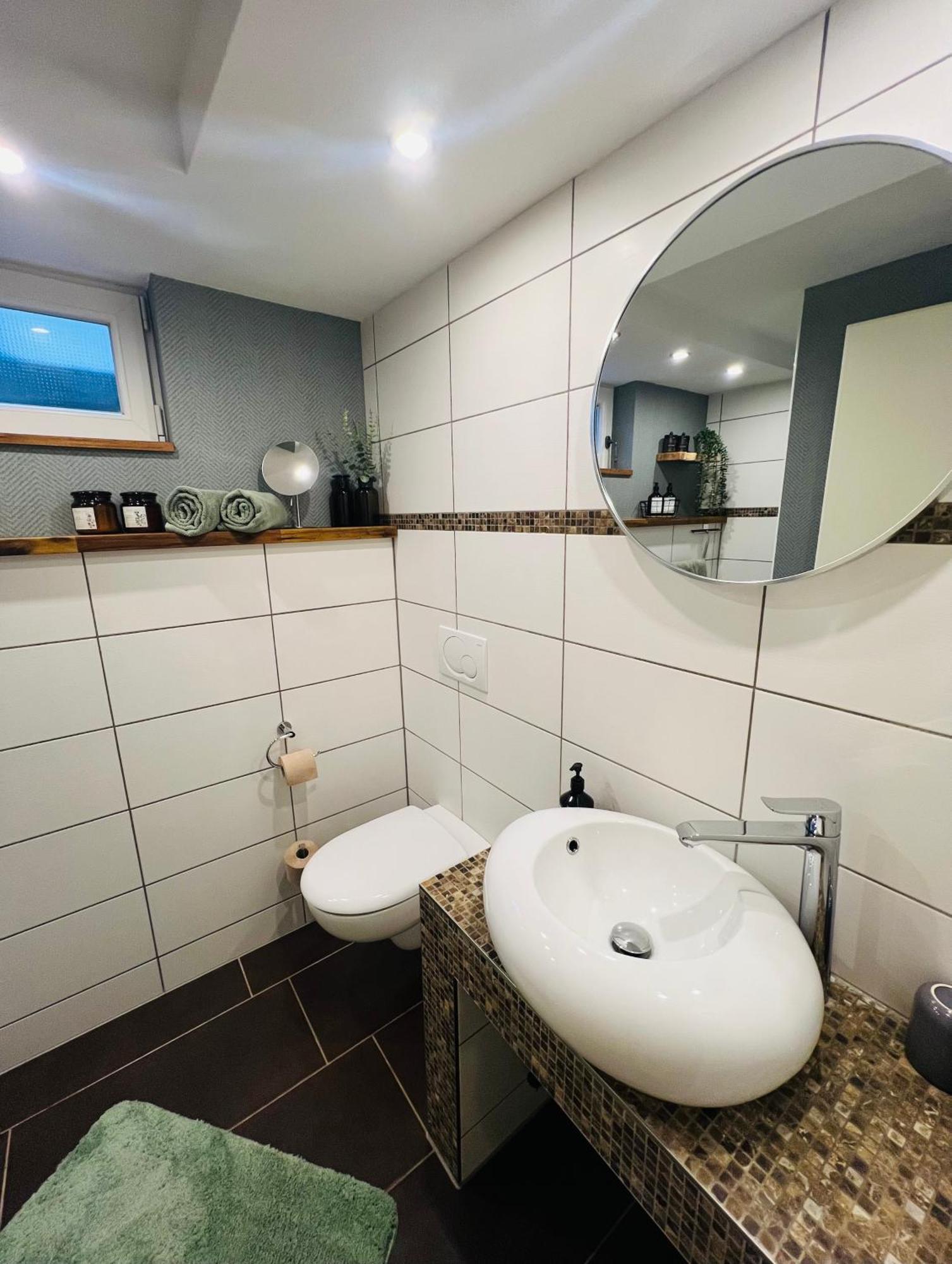 Ferienwohnung Palatina Heuchelheim-Klingen Luaran gambar